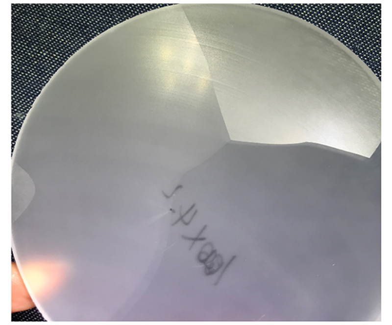 Pictures of polycrystalline of materials used in calcium fluoride double-convex lenses